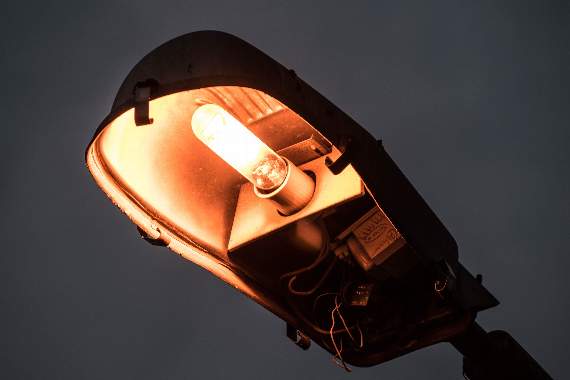 Dimming of streetlights trial extended across Devon