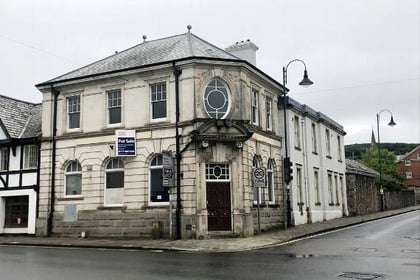 Proposal to convert former high street bank into flats