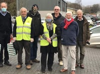 Devon Freemasons give grant of £4,000 to Tavistock Foodbank