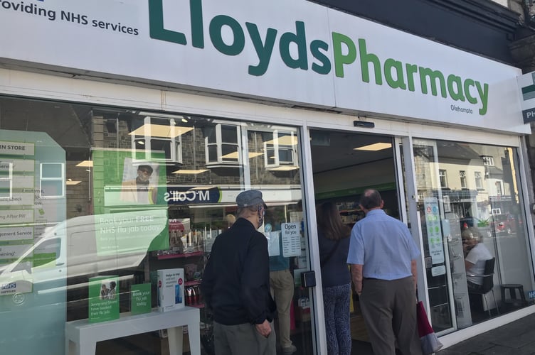 Lloyds Pharmacy Okehampton queue