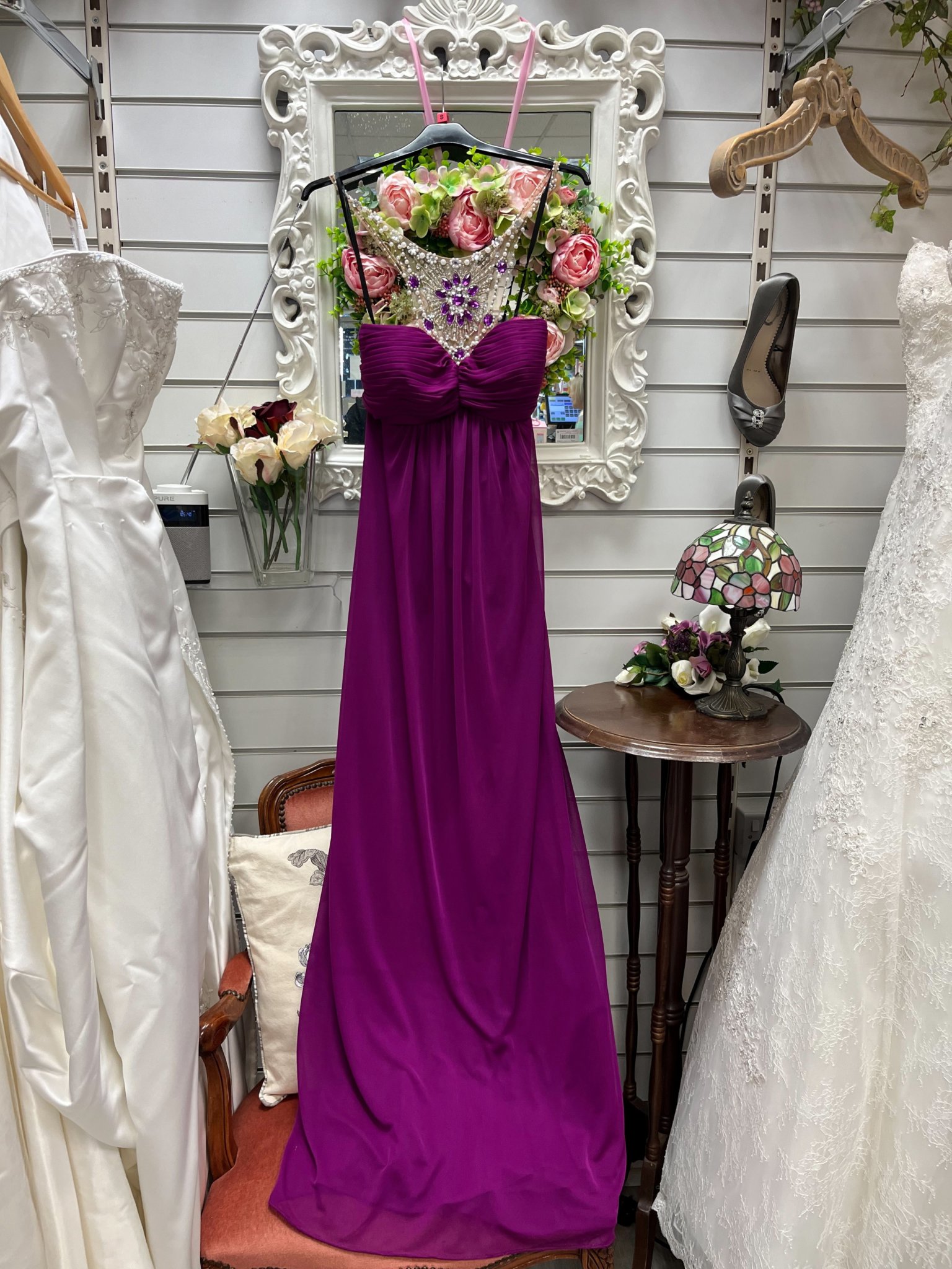 Second hand prom outlet dress stores near me