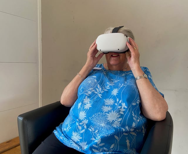 VIDEO: Okey Memory Cafe goers get a one-of-a-kind VR experience